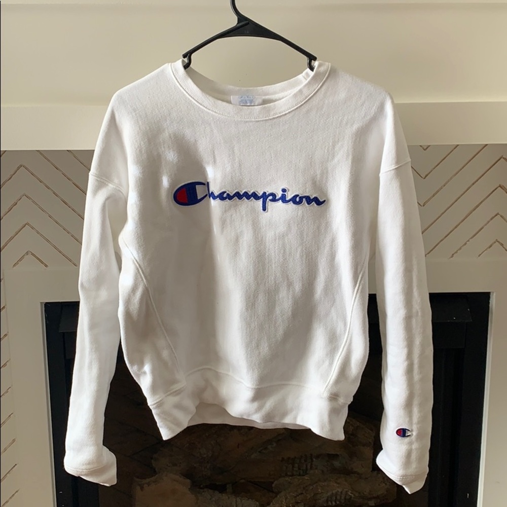 White champion sweatshirt
